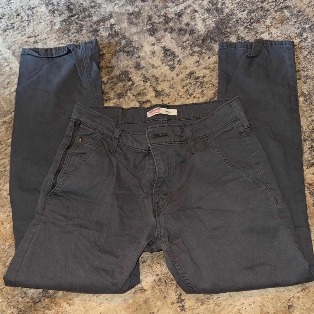 Levis